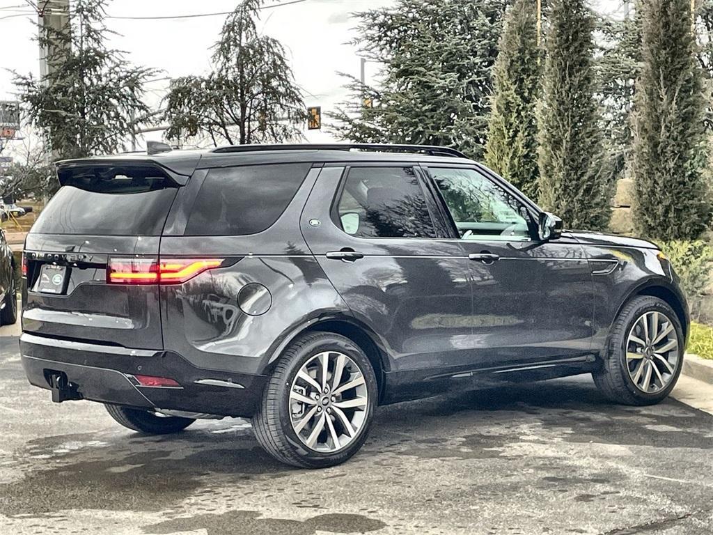 new 2025 Land Rover Discovery car, priced at $82,028