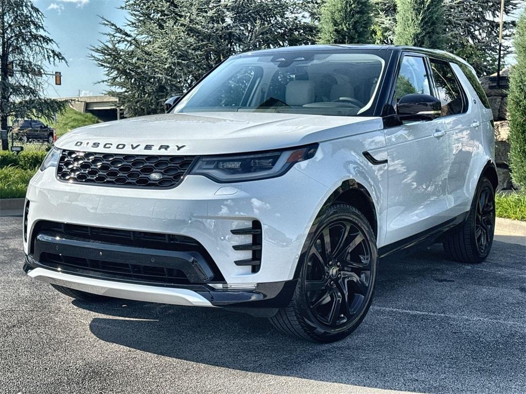 new 2025 Land Rover Discovery car, priced at $75,218