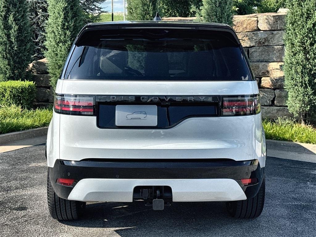 new 2025 Land Rover Discovery car, priced at $75,218