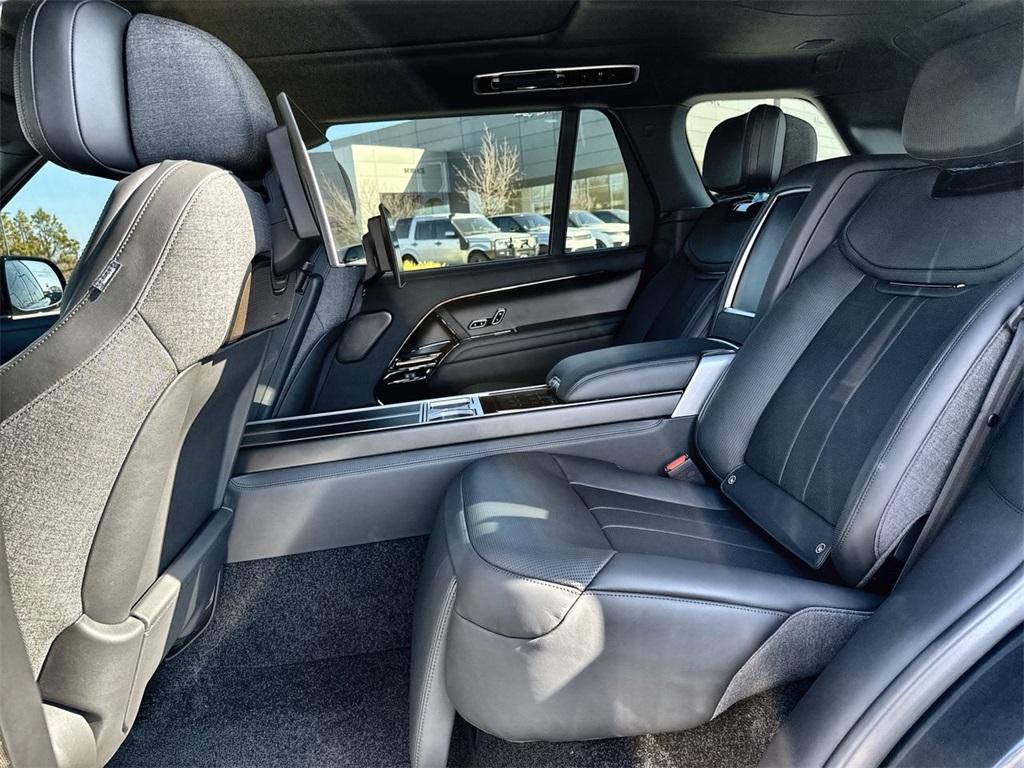 new 2025 Land Rover Range Rover car, priced at $271,220