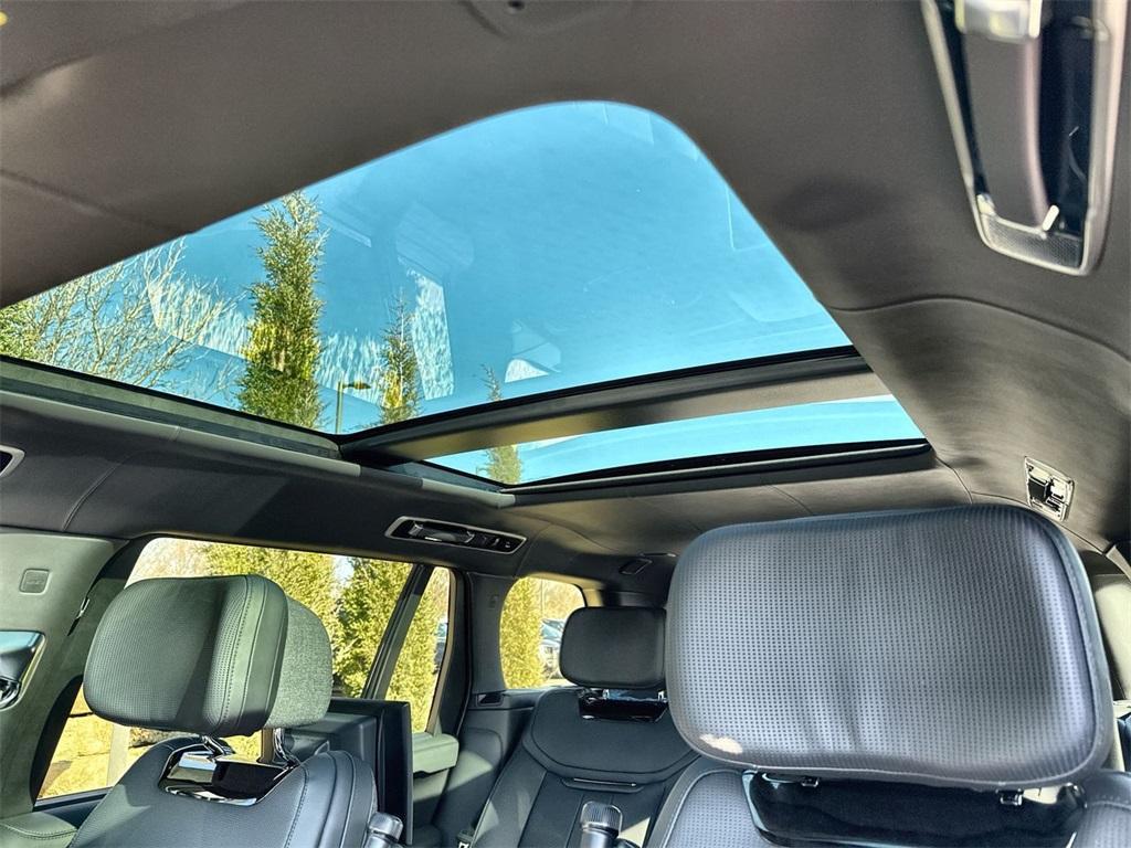 new 2025 Land Rover Range Rover car, priced at $271,220