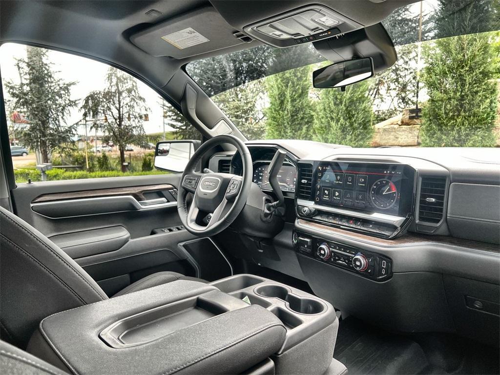used 2023 GMC Sierra 1500 car, priced at $41,991