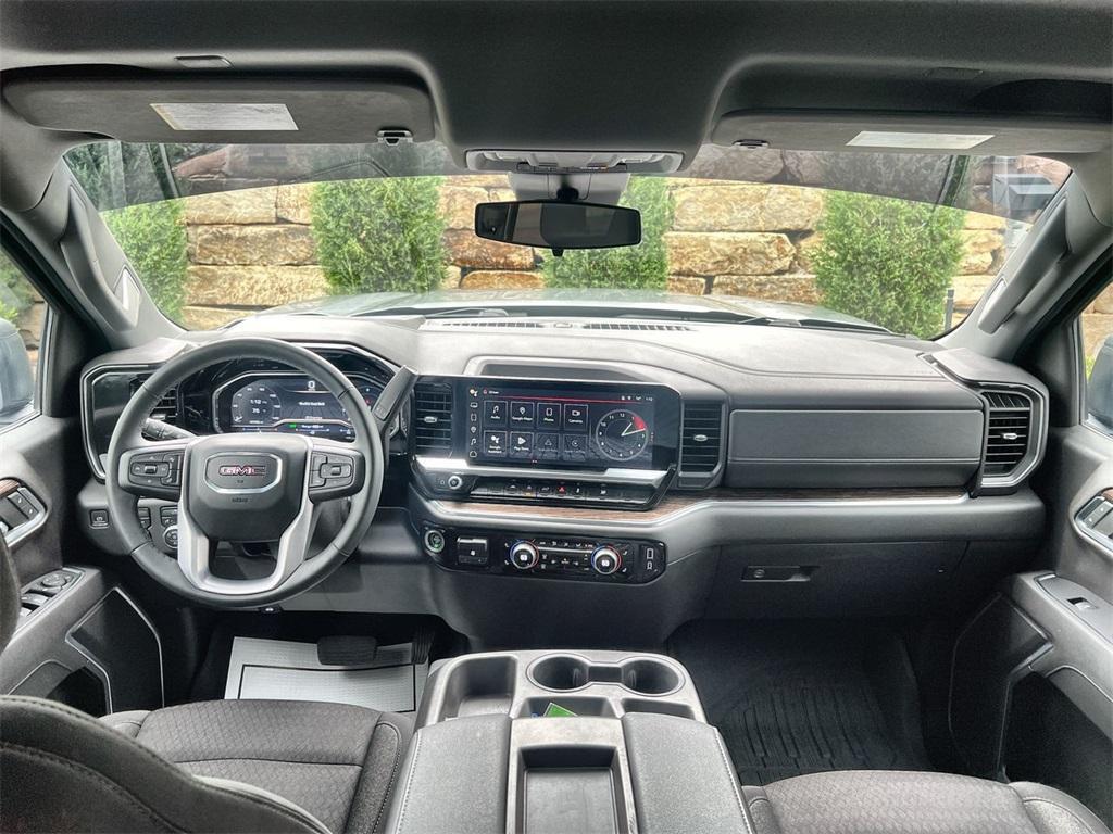 used 2023 GMC Sierra 1500 car, priced at $41,991