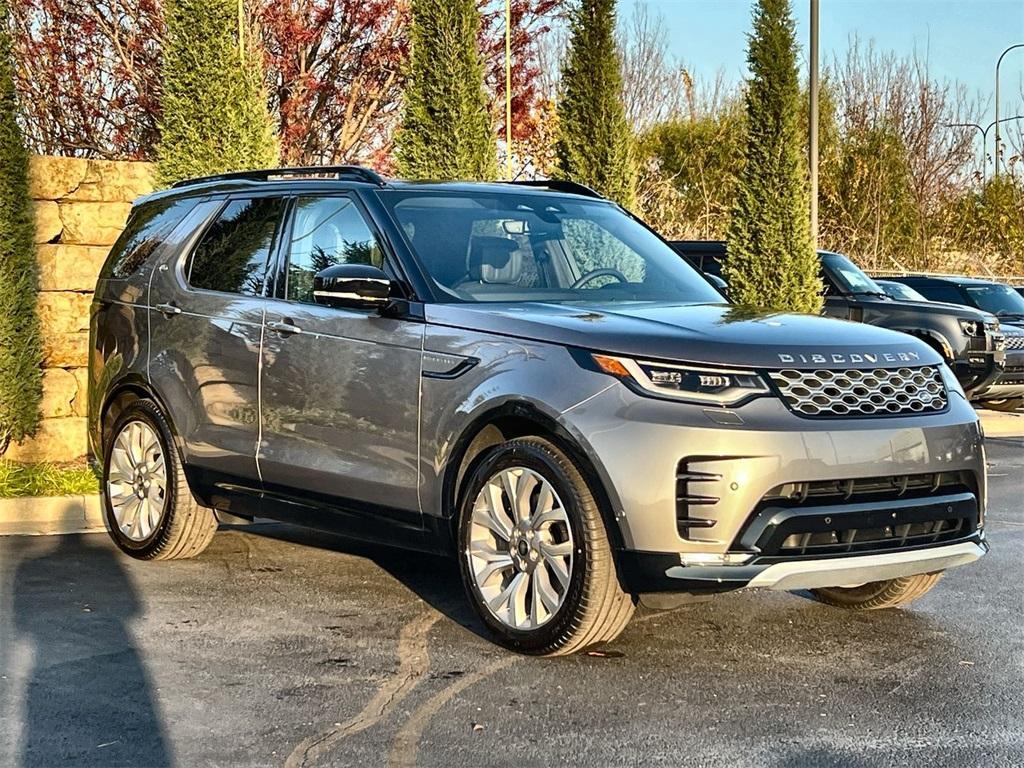 new 2026 Land Rover Discovery car, priced at $78,556