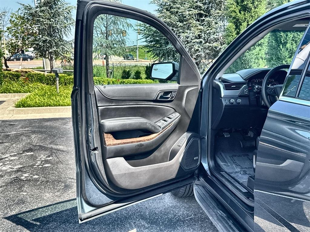used 2020 Chevrolet Suburban car, priced at $28,153