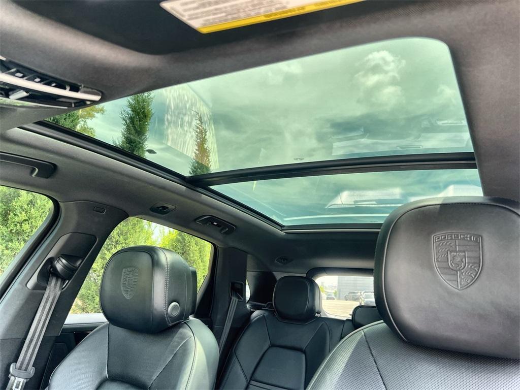 used 2022 Porsche Cayenne car, priced at $52,991