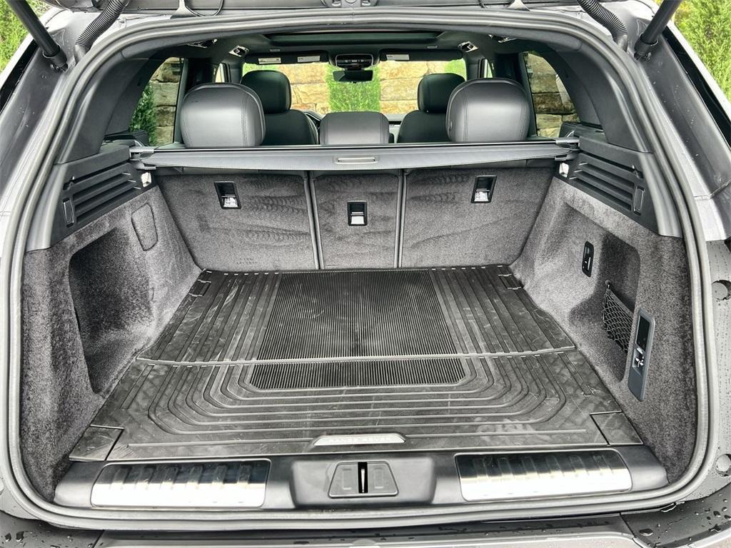 new 2025 Land Rover Range Rover Sport car, priced at $122,675
