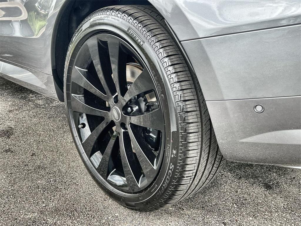 new 2025 Land Rover Range Rover Sport car, priced at $122,675