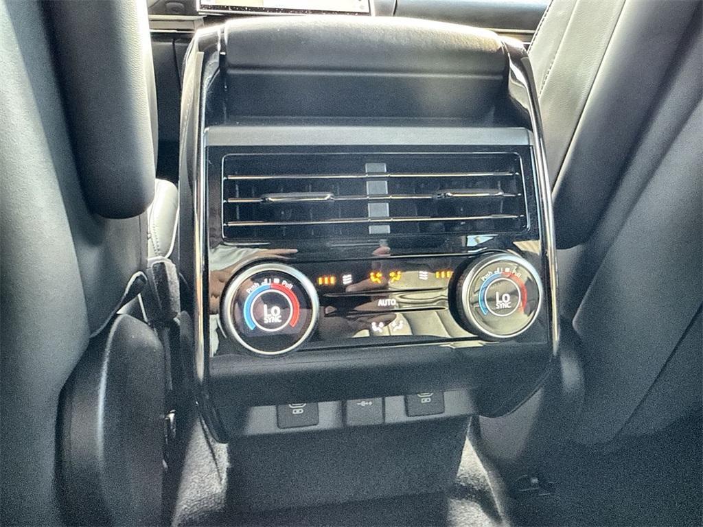 new 2025 Land Rover Range Rover Sport car, priced at $91,470