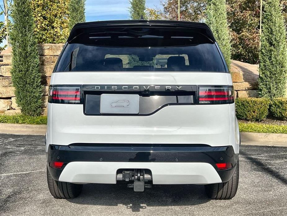 new 2025 Land Rover Discovery car, priced at $77,618