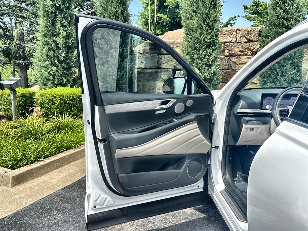 used 2025 Genesis GV80 car, priced at $68,291