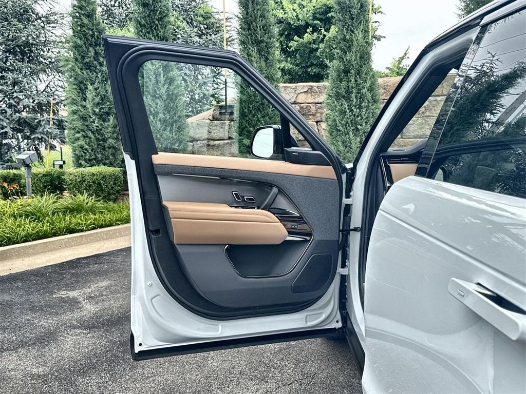 used 2025 Land Rover Range Rover Sport car, priced at $90,685