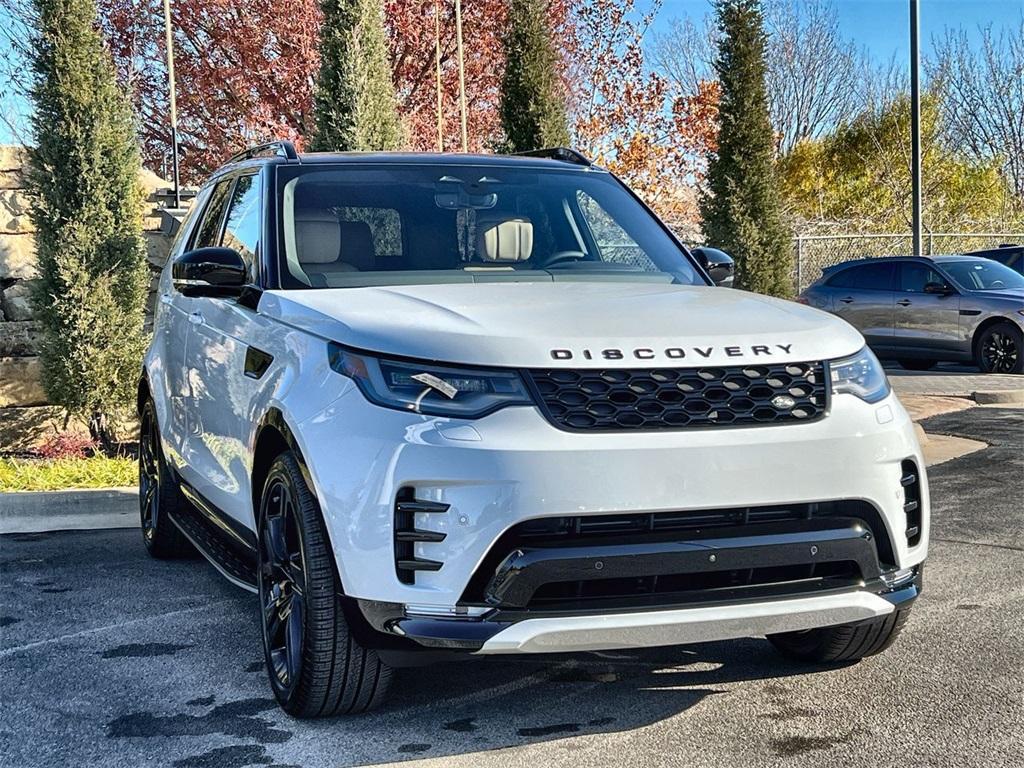 used 2025 Land Rover Discovery car, priced at $69,991