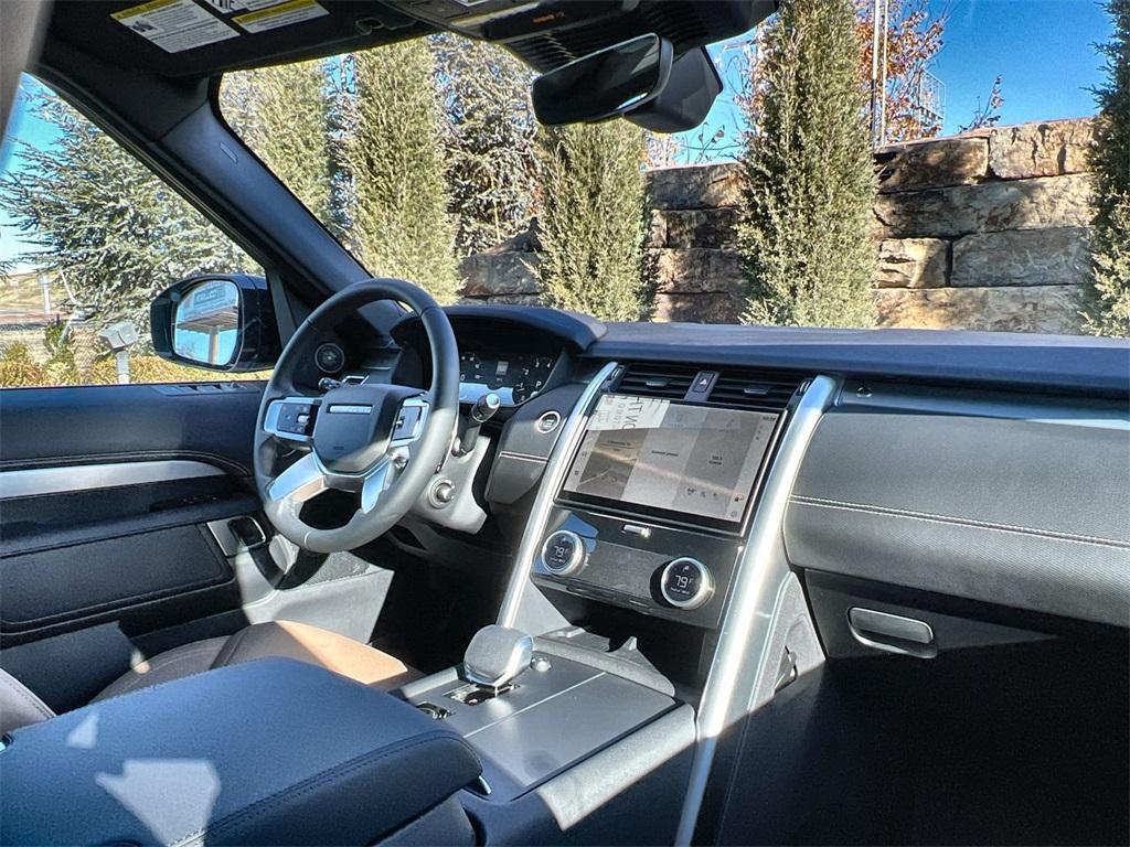 used 2025 Land Rover Discovery car, priced at $69,991