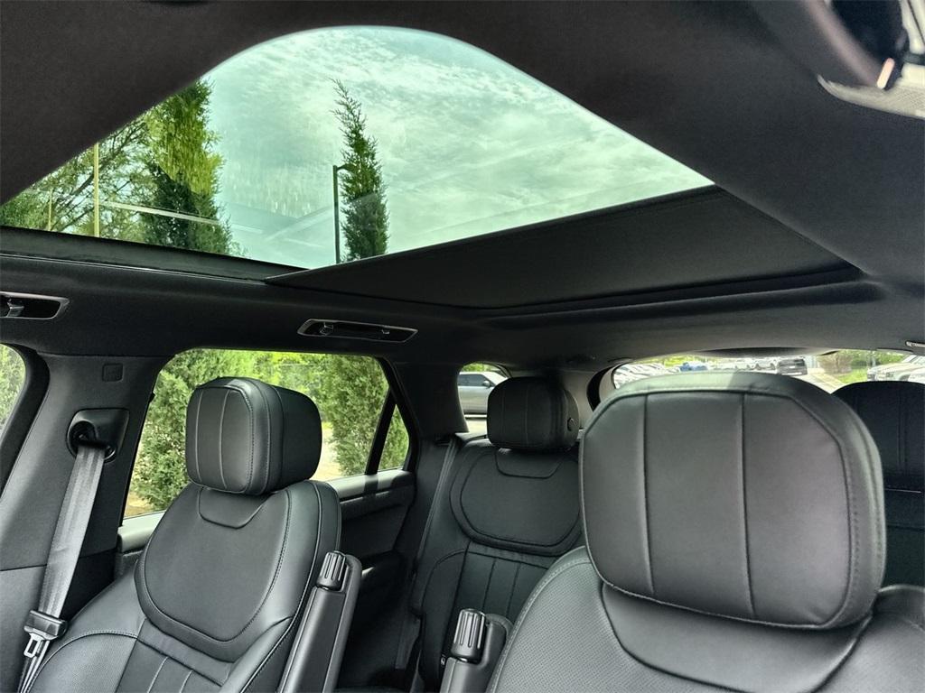 new 2025 Land Rover Range Rover Sport car, priced at $117,925