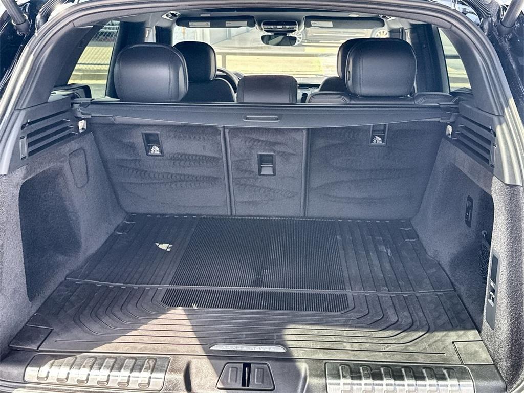 new 2025 Land Rover Range Rover Sport car, priced at $117,925