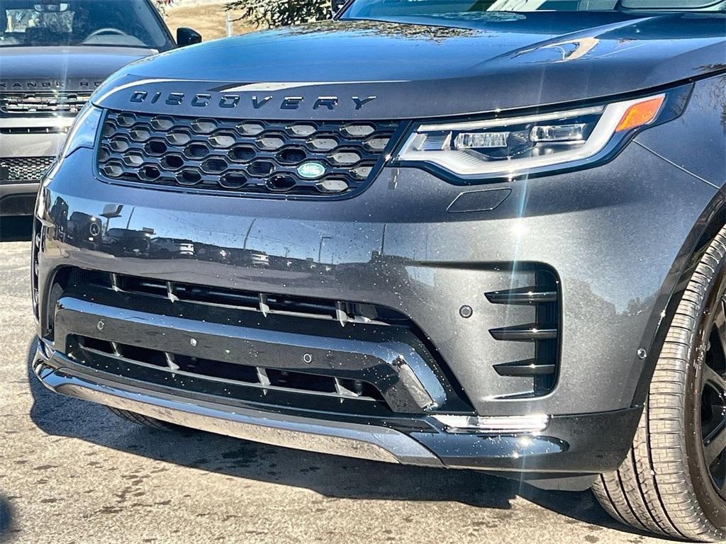 new 2025 Land Rover Discovery car, priced at $84,418