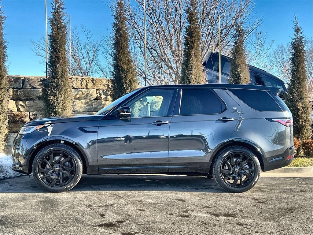 new 2025 Land Rover Discovery car, priced at $84,418