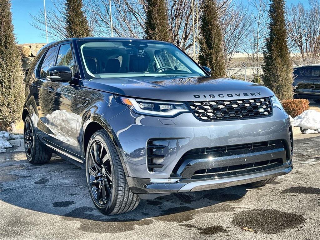 new 2025 Land Rover Discovery car, priced at $80,718