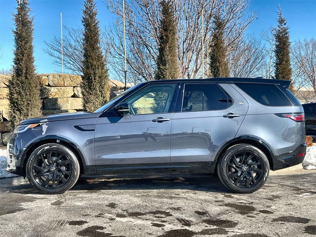 new 2025 Land Rover Discovery car, priced at $80,718