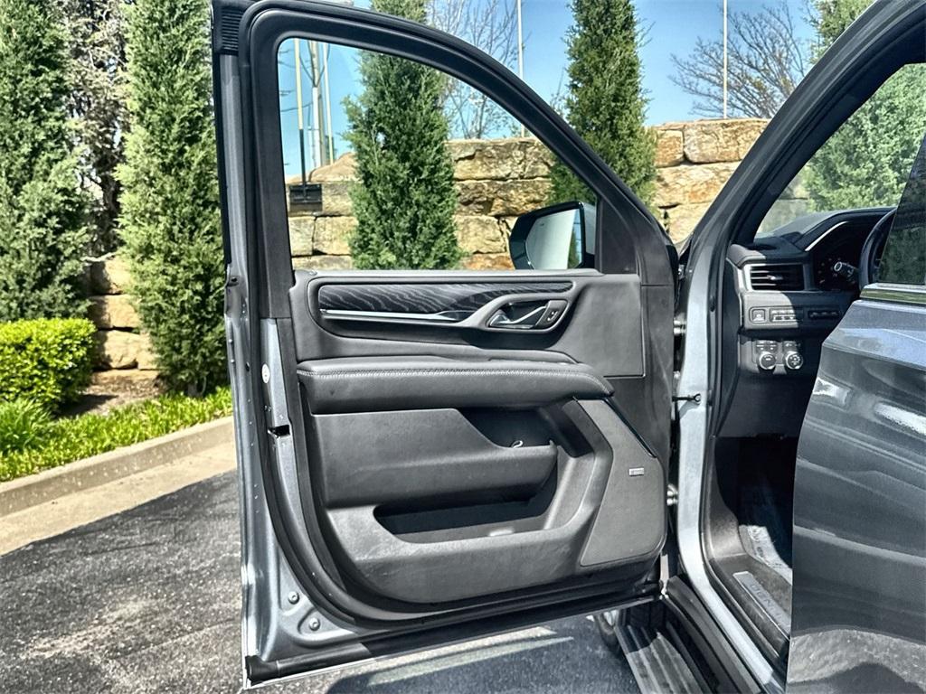 used 2023 GMC Yukon XL car, priced at $65,991