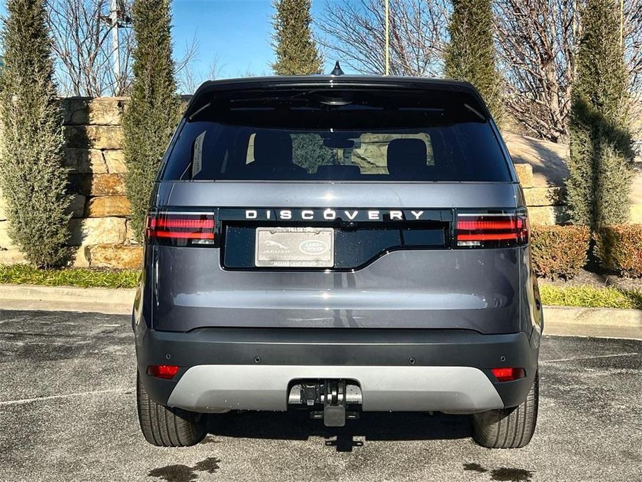 new 2025 Land Rover Discovery car, priced at $66,418