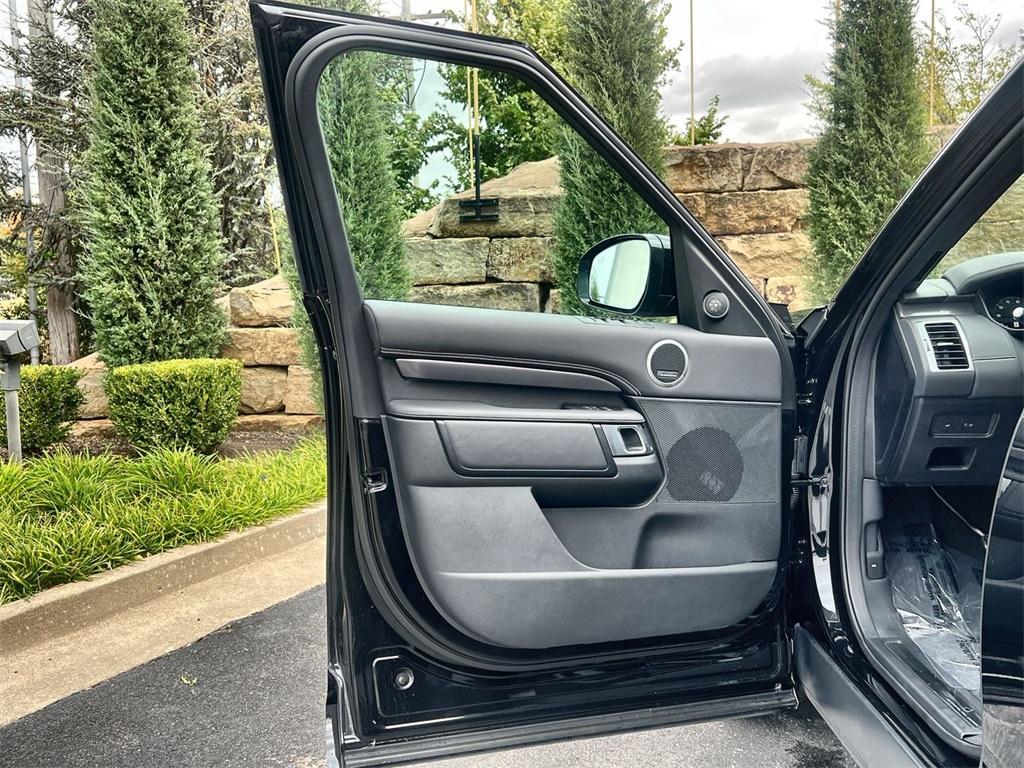 used 2025 Land Rover Discovery car, priced at $4,600