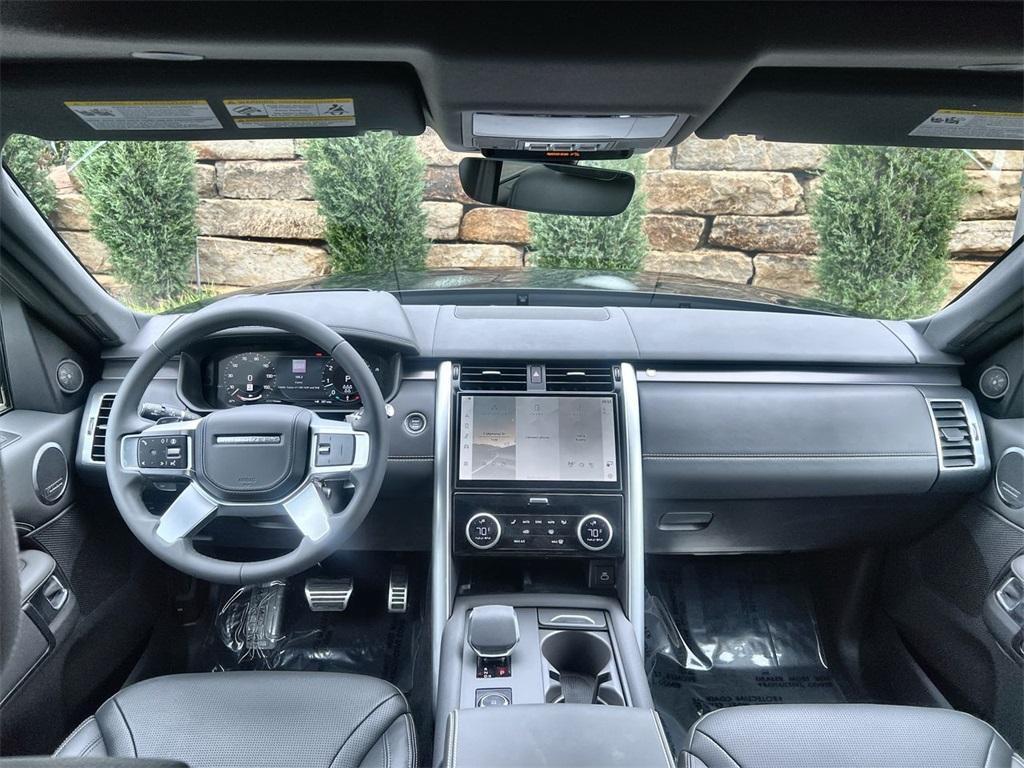 used 2025 Land Rover Discovery car, priced at $4,600