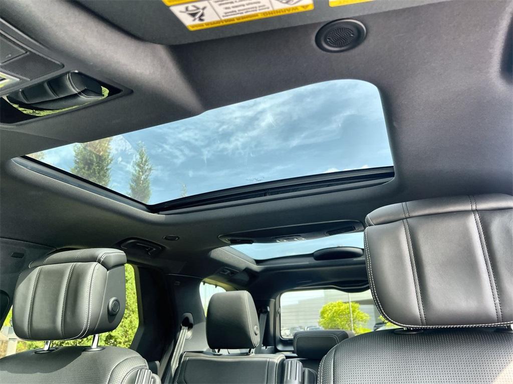 used 2025 Land Rover Discovery car, priced at $74,991