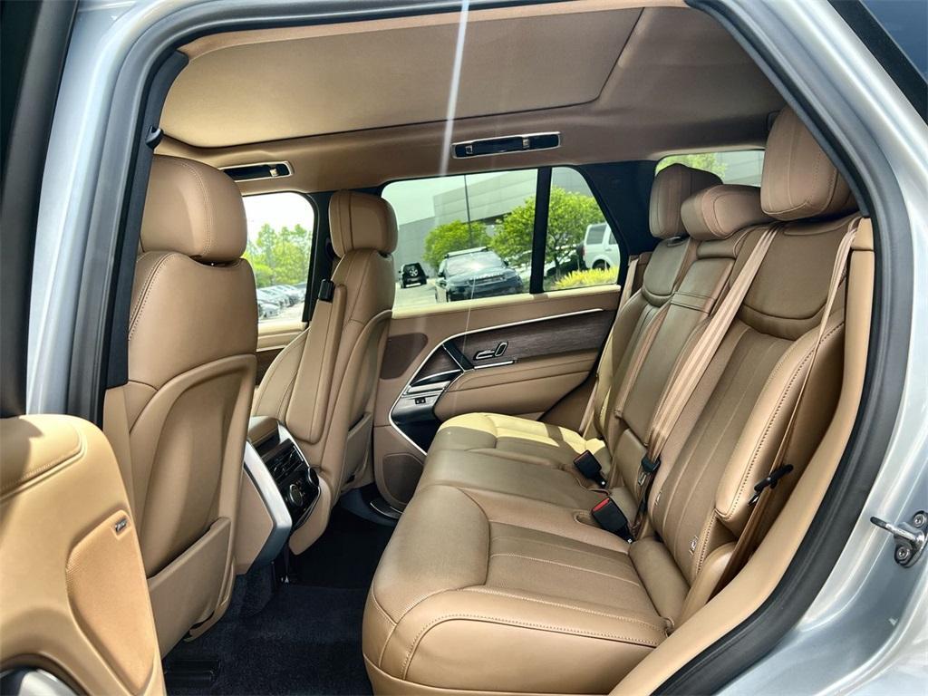 new 2025 Land Rover Range Rover car, priced at $116,965