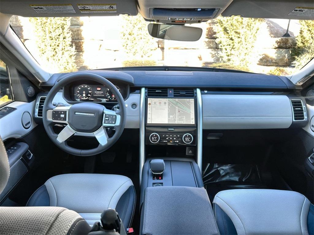 used 2025 Land Rover Discovery car, priced at $59,991