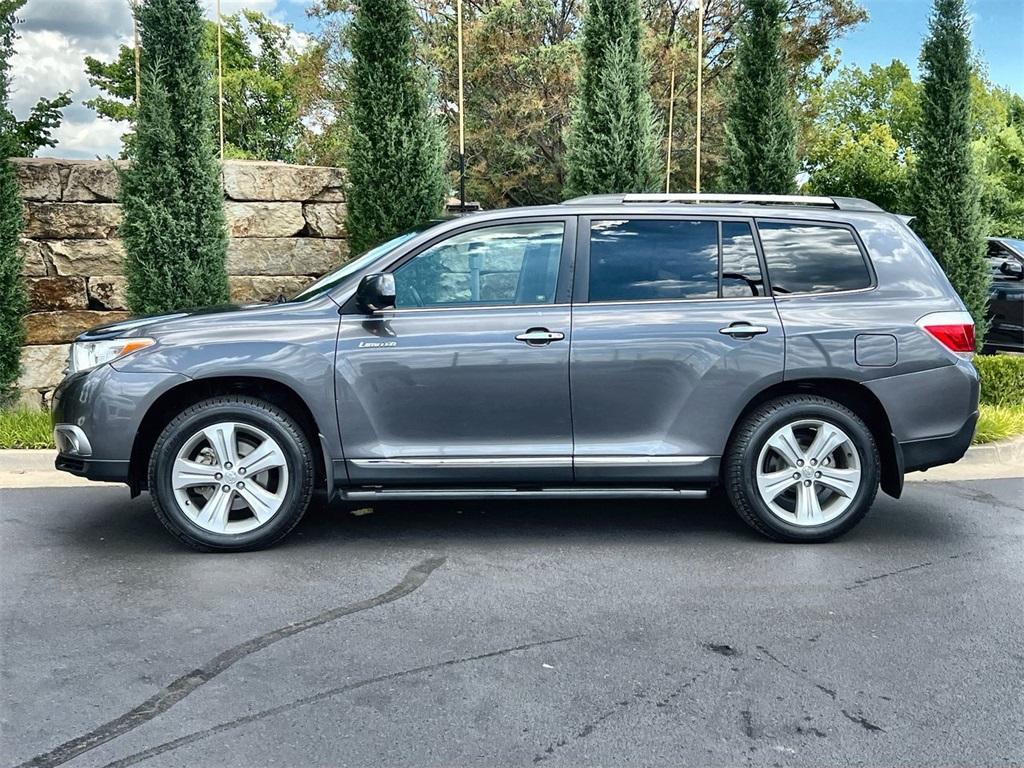 used 2013 Toyota Highlander car, priced at $13,491