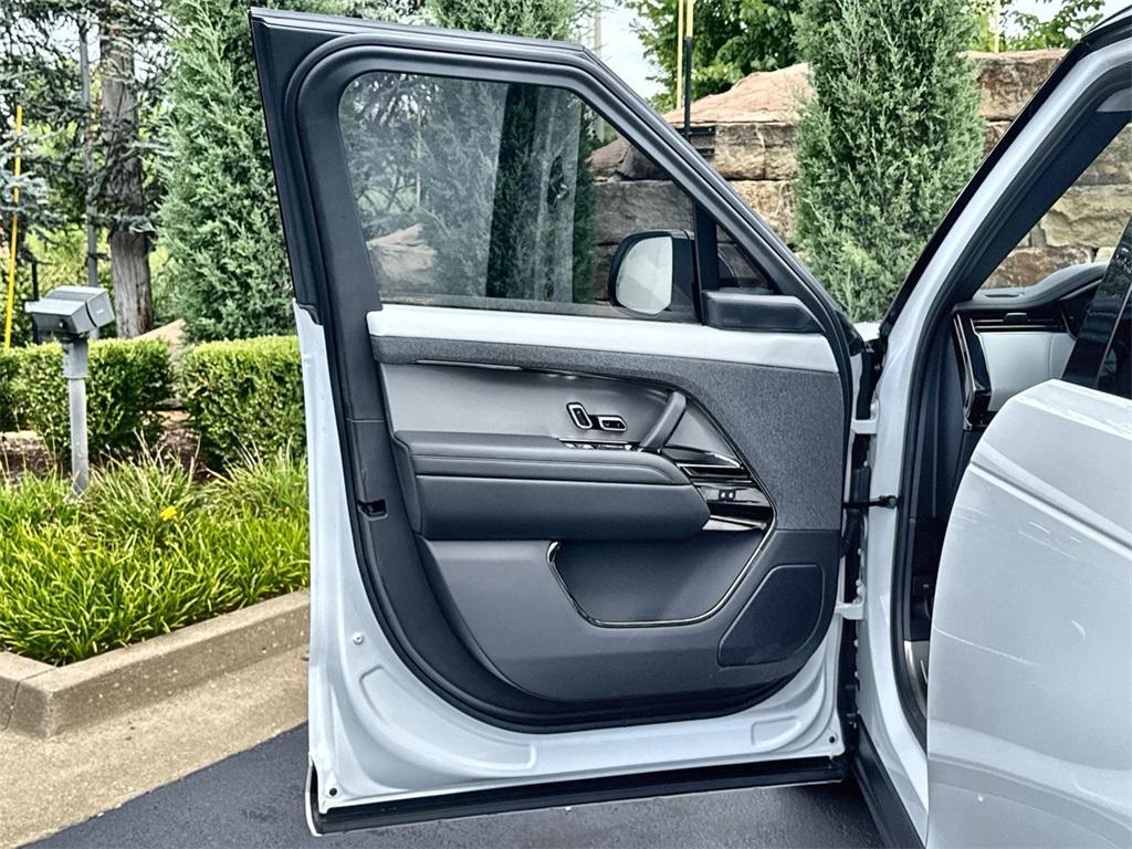 new 2025 Land Rover Range Rover Sport car, priced at $125,565