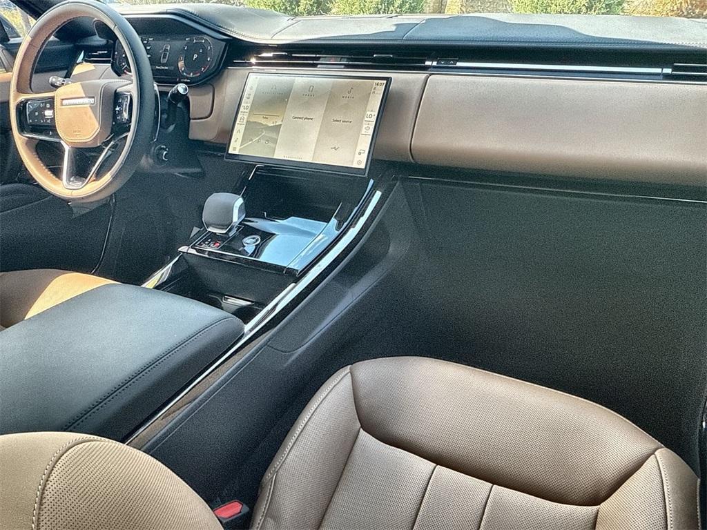new 2025 Land Rover Range Rover Sport car, priced at $111,520