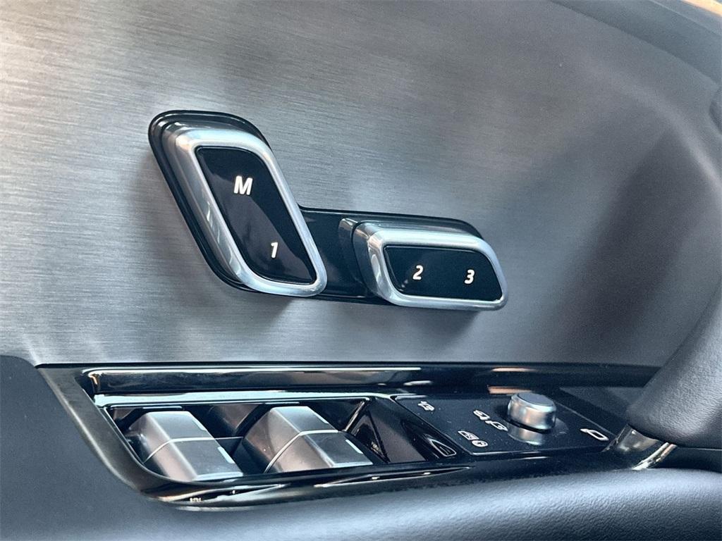 new 2025 Land Rover Range Rover Sport car, priced at $111,520
