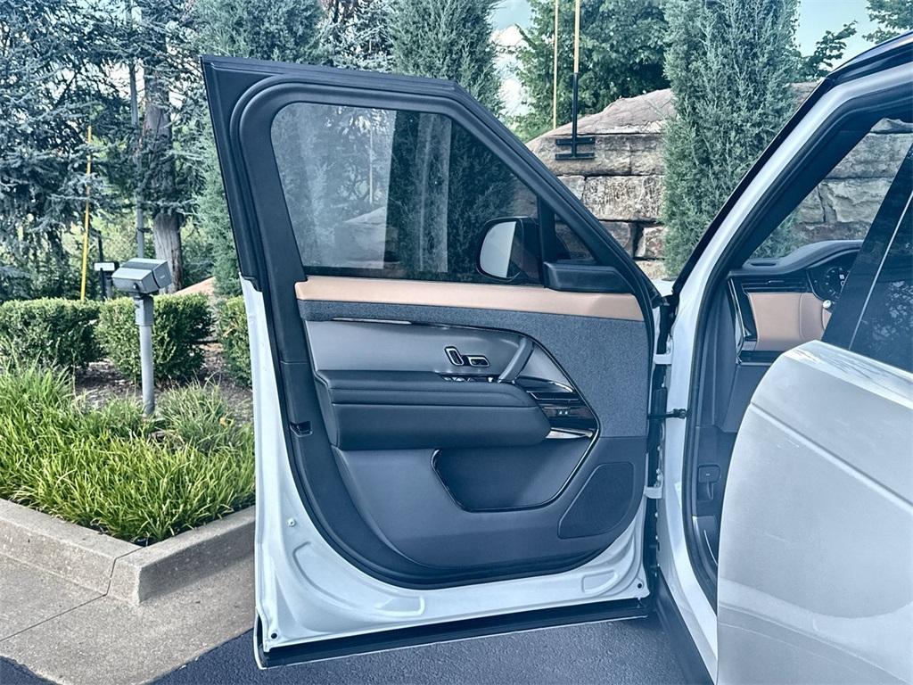 new 2025 Land Rover Range Rover Sport car, priced at $111,520