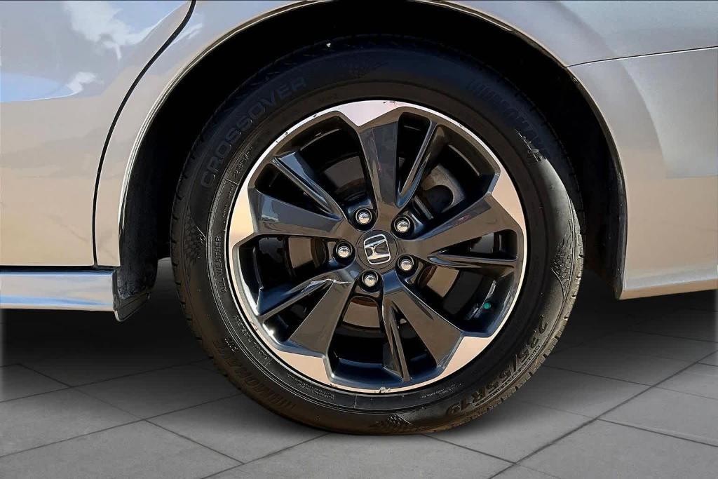 used 2022 Honda Odyssey car, priced at $34,095