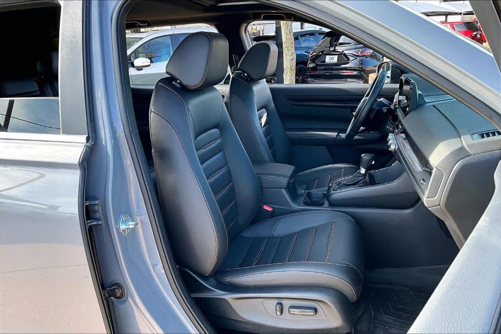 used 2024 Honda CR-V Hybrid car, priced at $36,455