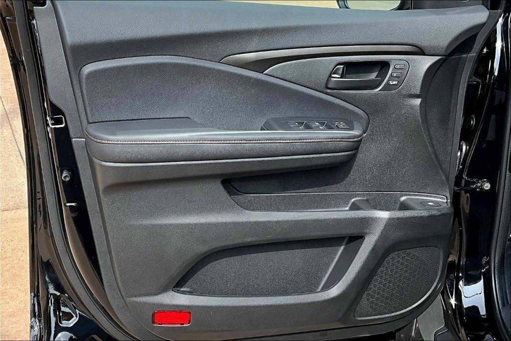 new 2025 Honda Ridgeline car, priced at $45,205