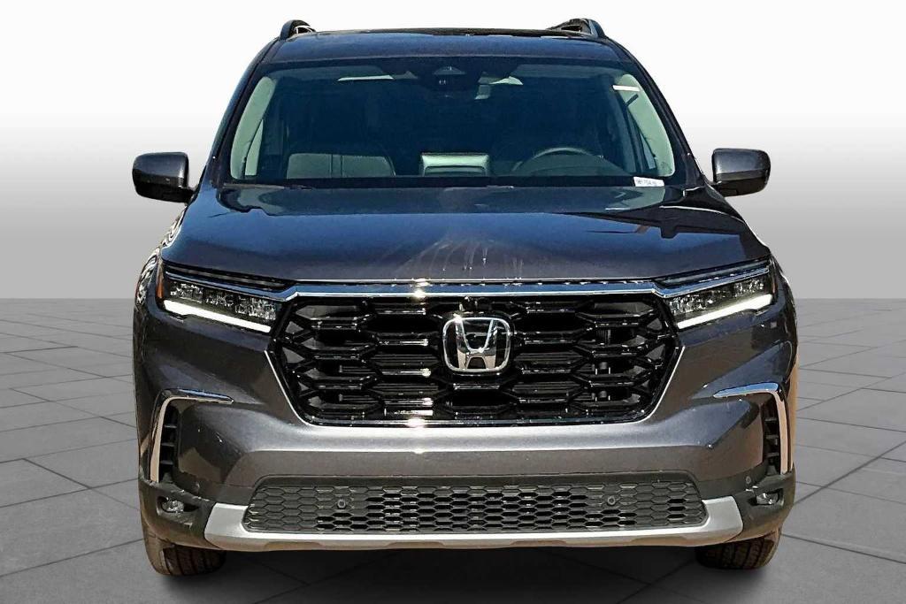 new 2025 Honda Pilot car, priced at $54,680