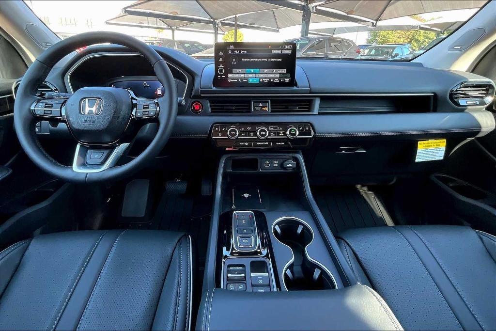 new 2025 Honda Pilot car, priced at $54,680