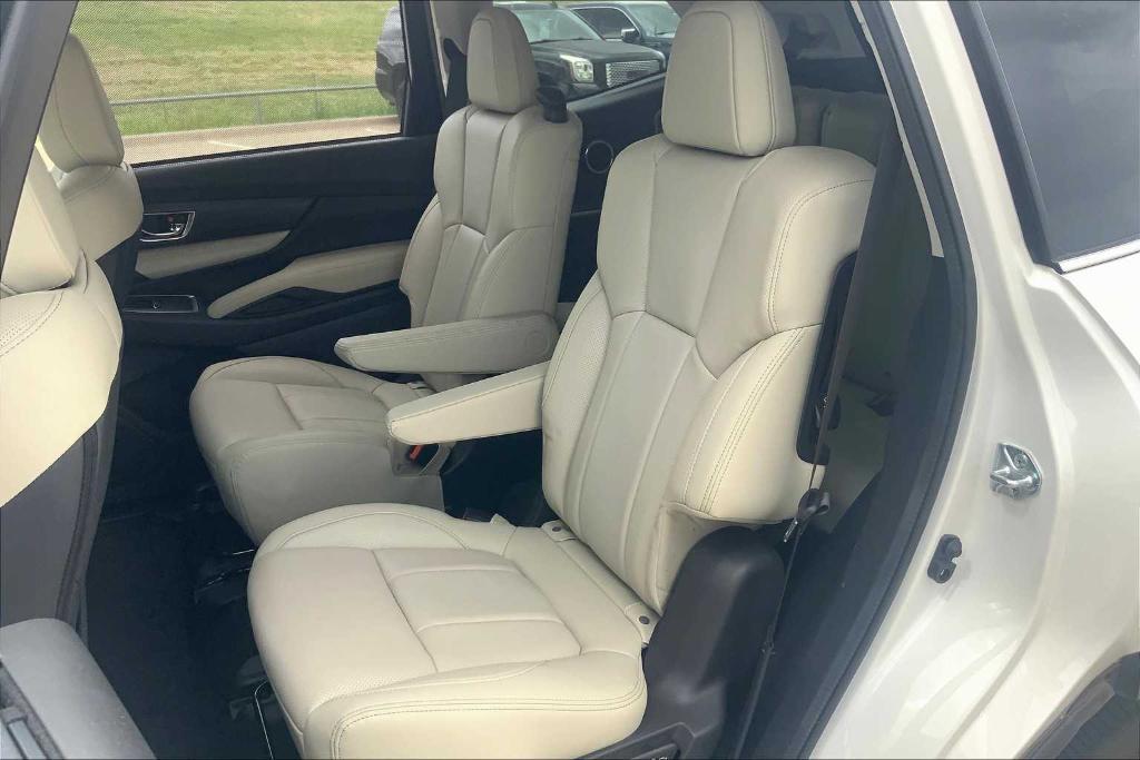 used 2024 Subaru Ascent car, priced at $40,550