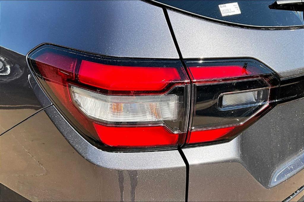 new 2025 Honda Pilot car, priced at $53,950