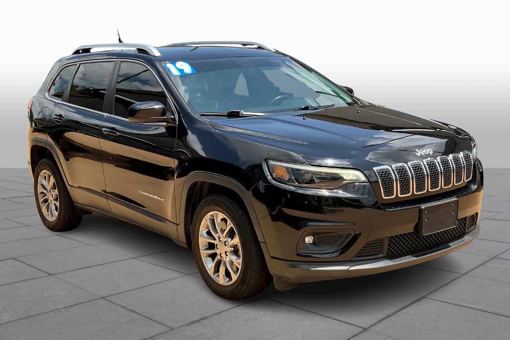 used 2019 Jeep Cherokee car, priced at $14,980