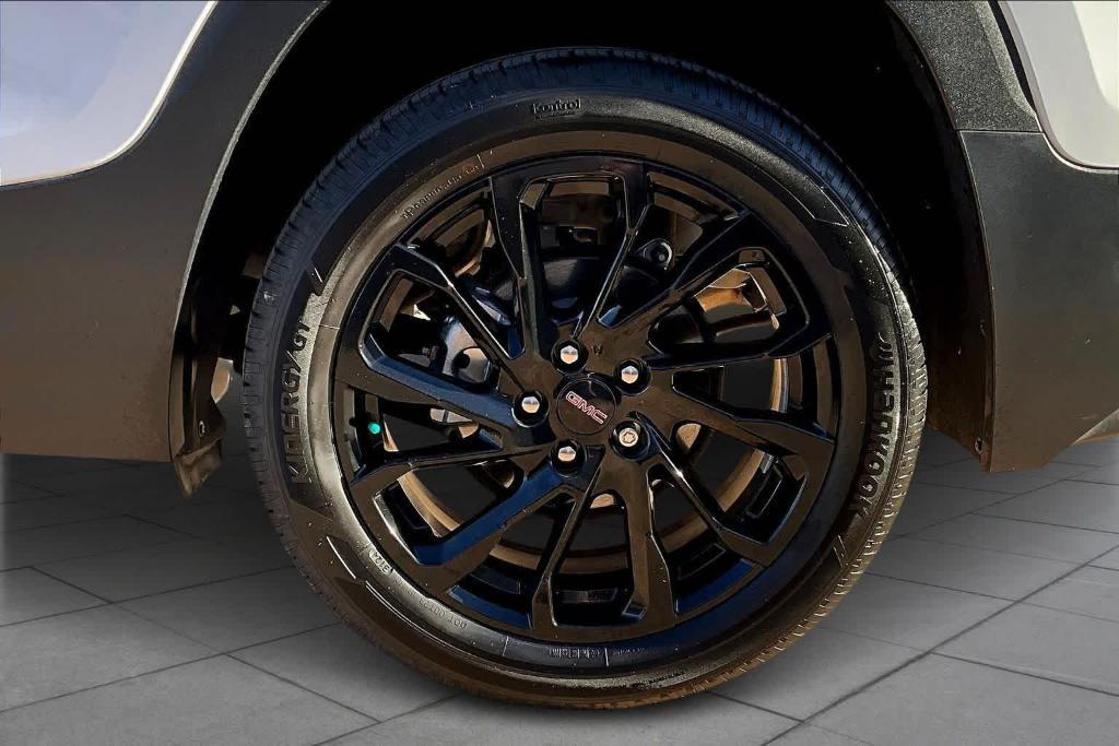 used 2024 GMC Terrain car, priced at $26,987