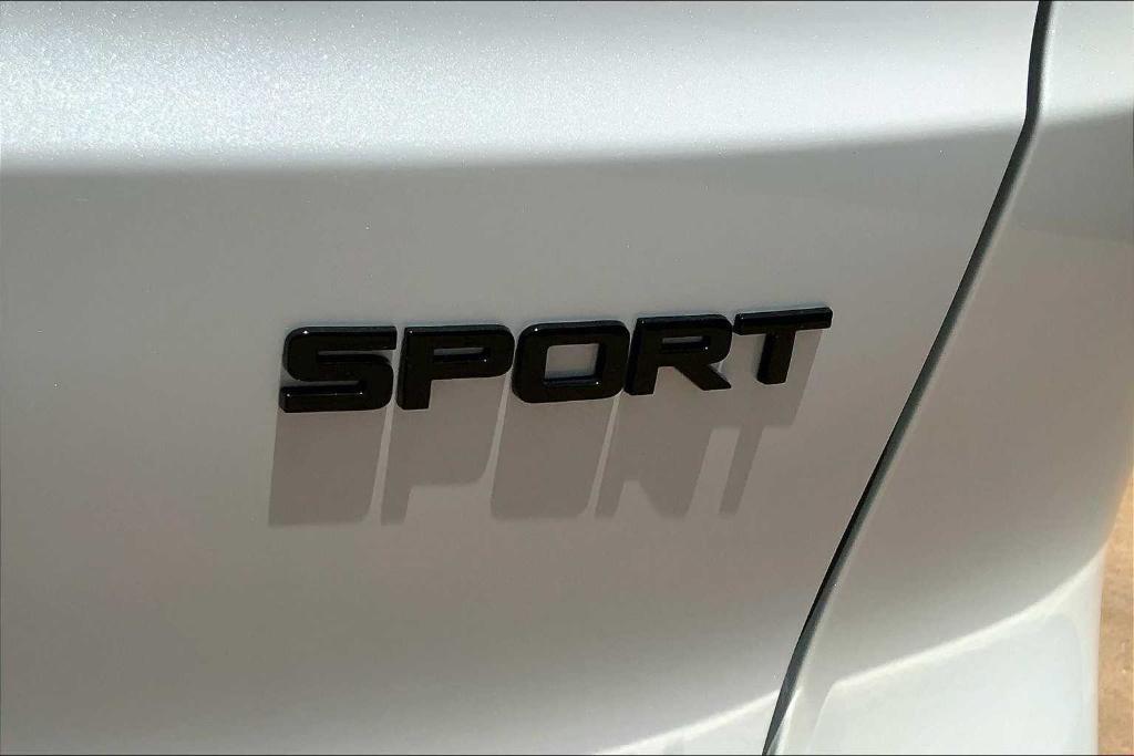 new 2026 Honda CR-V Hybrid car, priced at $39,950