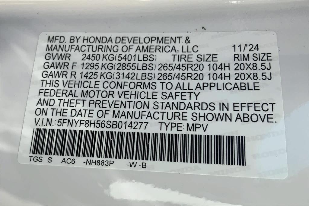 new 2025 Honda Passport car, priced at $43,125