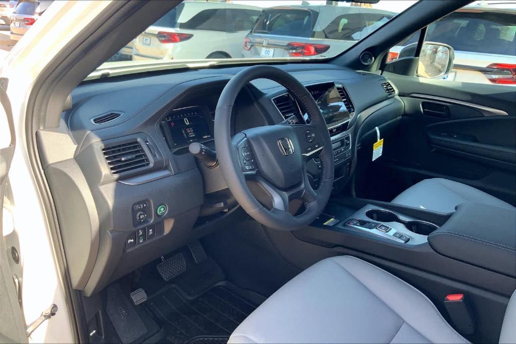 new 2025 Honda Passport car, priced at $43,125