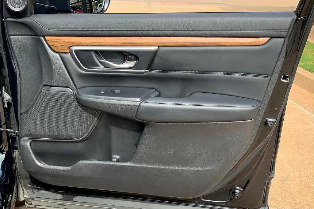 used 2020 Honda CR-V car, priced at $26,895