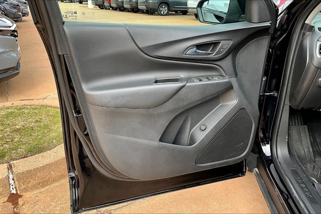 used 2022 Chevrolet Equinox car, priced at $20,903